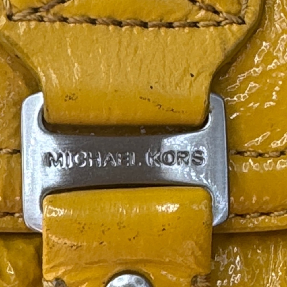 Michael Kors mustard Yellow Leather Wristlet Clutch zippers and pockets y2K - Picture 2 of 9